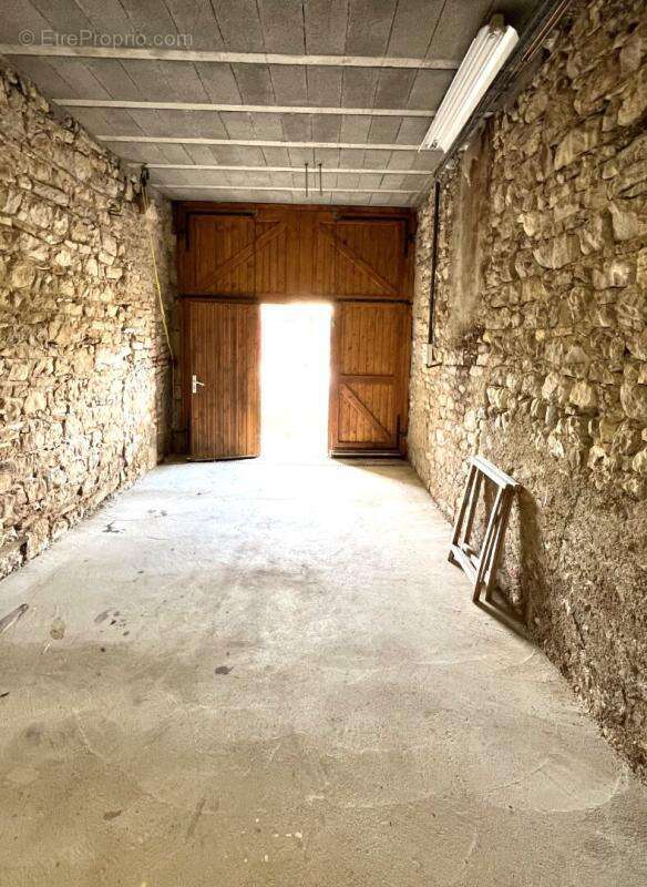 Veyziat - Oyonnax - Maison de village, 100 m²,  avec belle terrasse, terrain et garage - photo 5