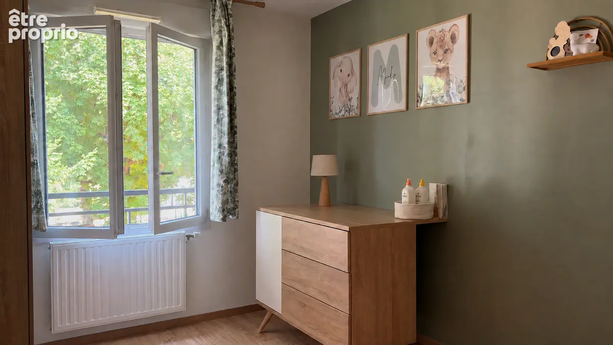 VILLEFRANCHE secteur Parc Vermorel Appartement  T3 de 77 m² avec terrasse - photo 4