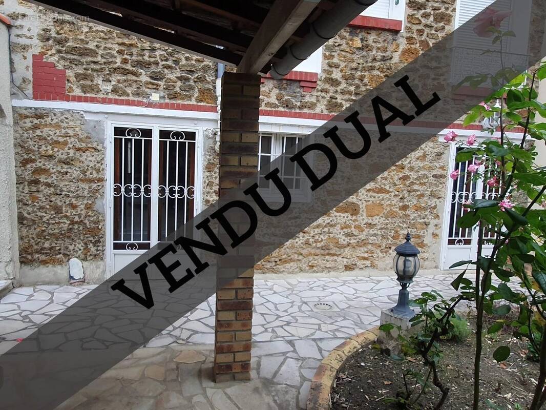 Maison à VILLEMOMBLE
