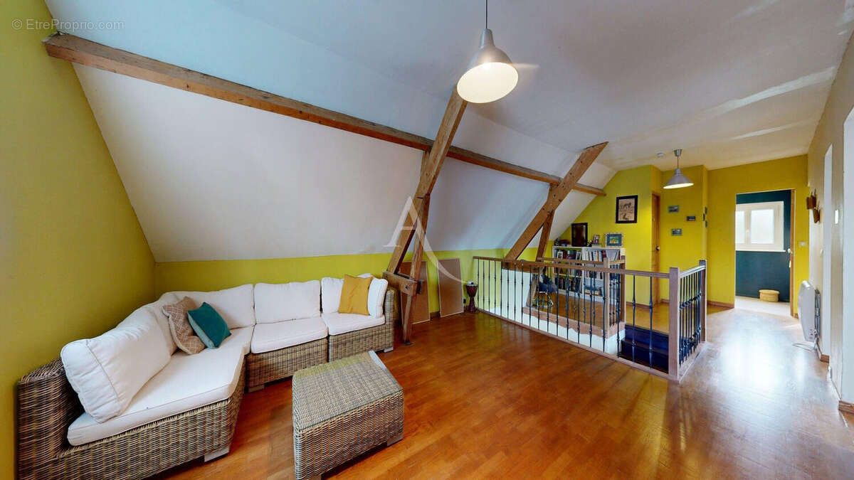 Maison à MEULAN