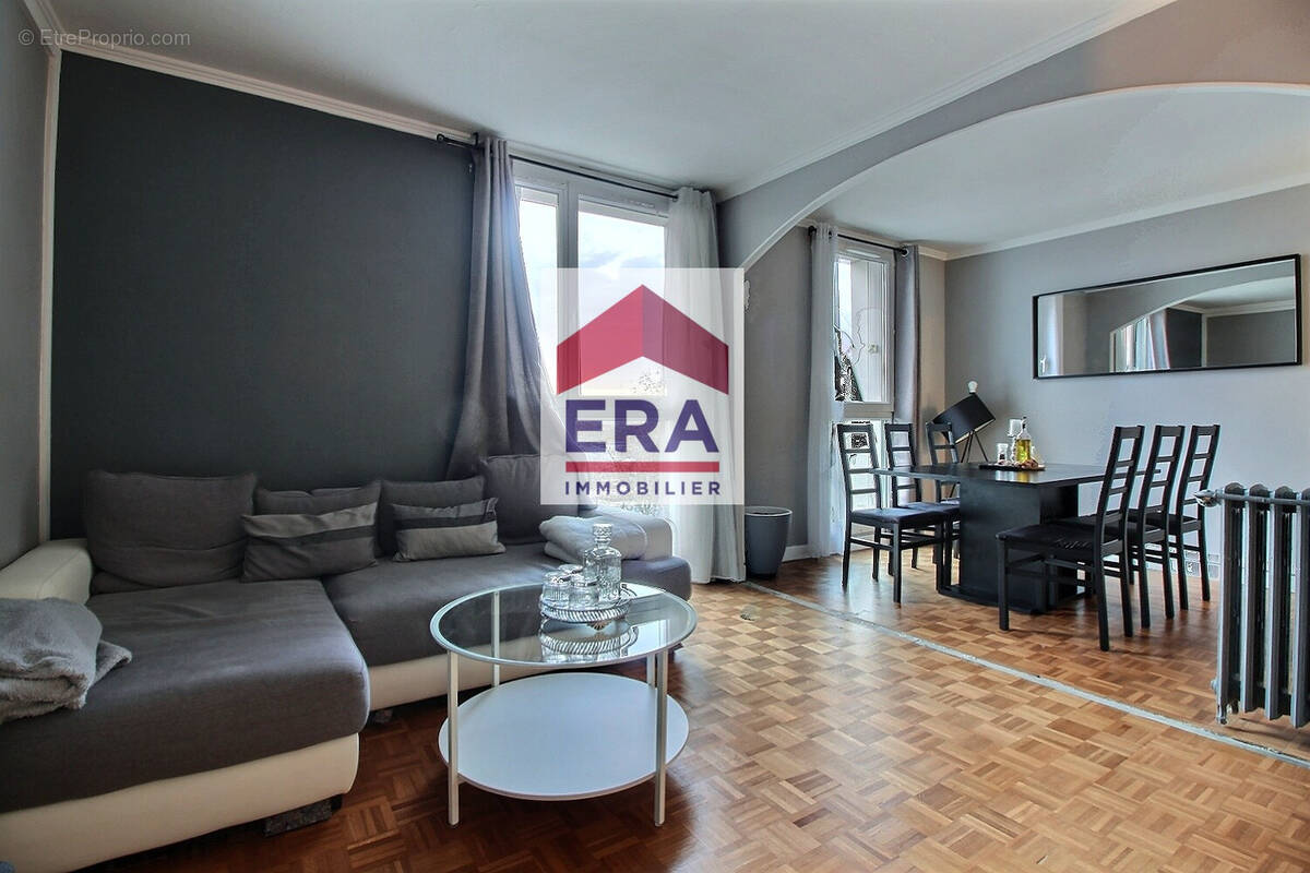 Appartement à VILLENEUVE-LA-GARENNE