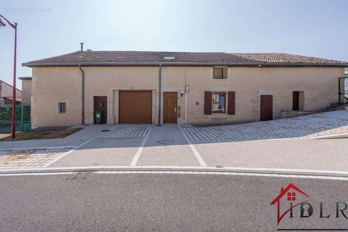 Maison de Famille (225 m2) avec Salle de Jeux et Studio Indé - photo 11
