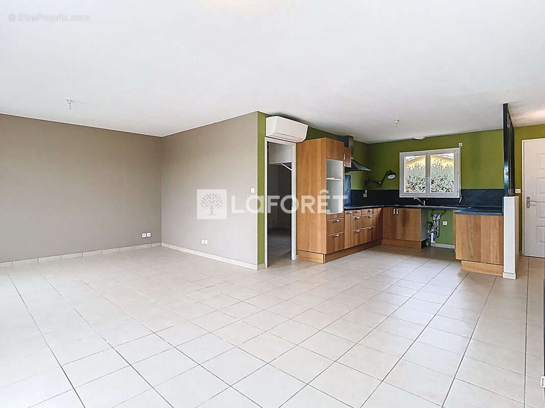 Maison à SAINT-SARDOS