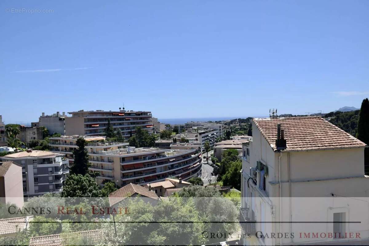 Appartement à LE CANNET