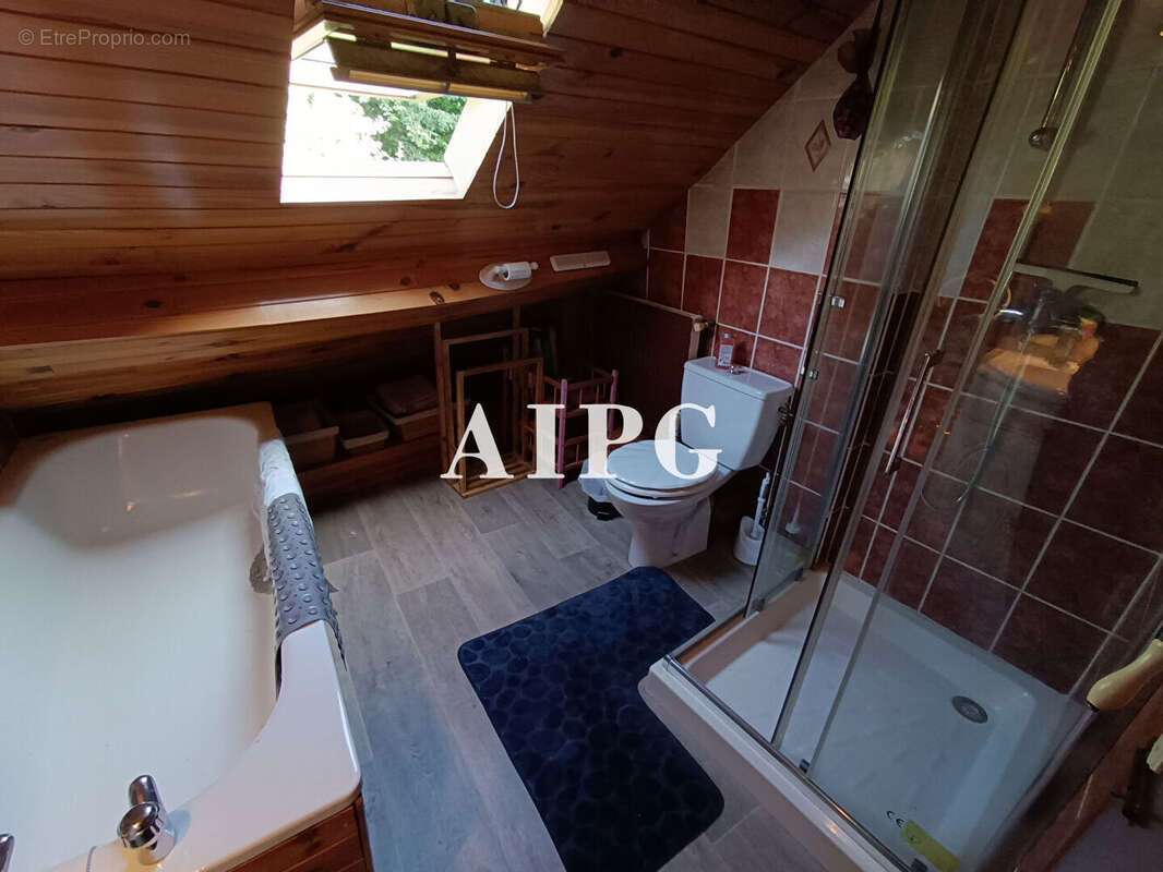 Maison à MUR-DE-BRETAGNE