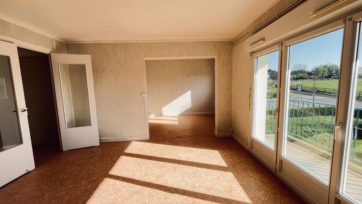 Appartement à SEGRE