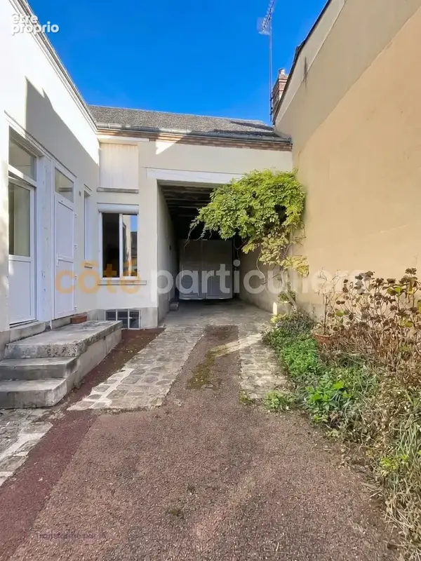 Montargis centre pour résident principal ou secondaire ou investisseur immeuble de rapport - photo 2