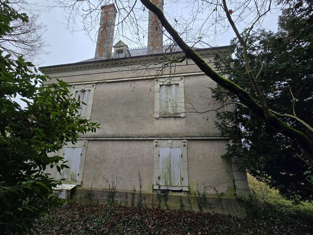 Maison à LESIGNY