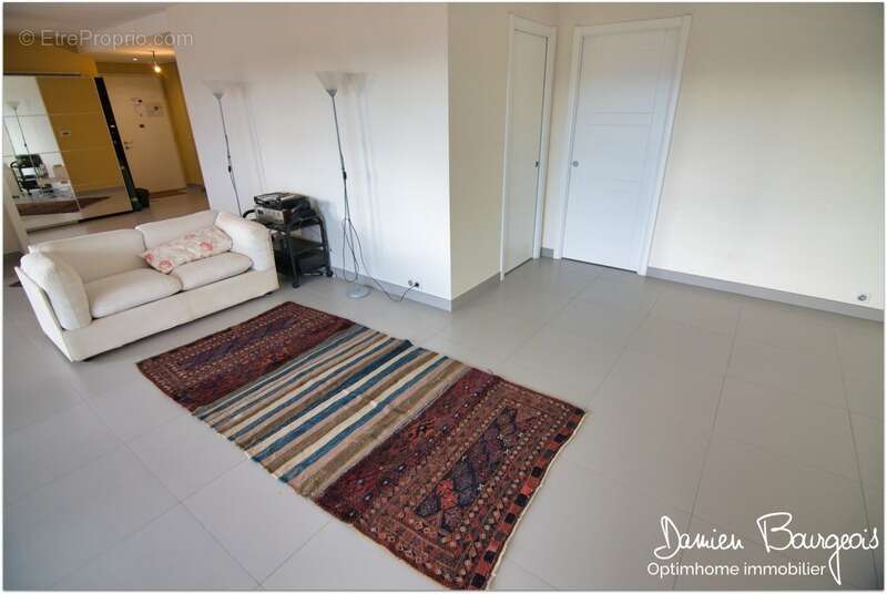 Appartement à SAINT-GENIS-POUILLY