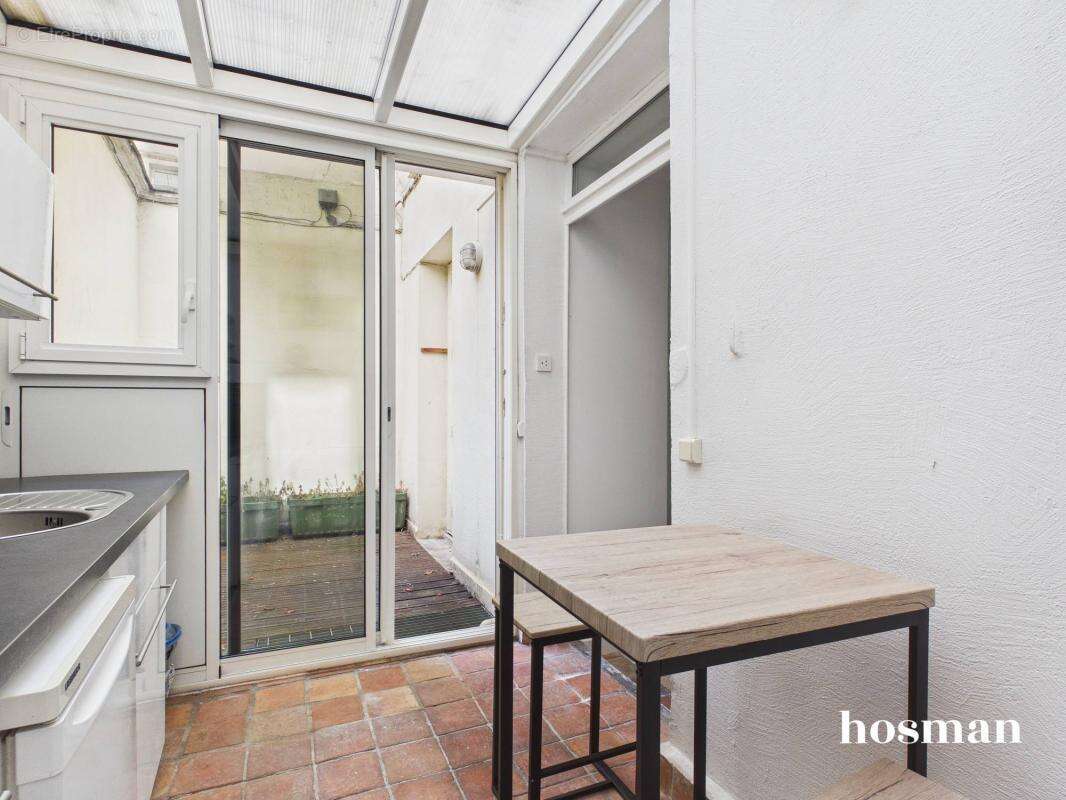 Idéal investissement ou pied-à-terre ! Studio au calme avec terrasse privative - Rue De Rome, Paris - photo 4