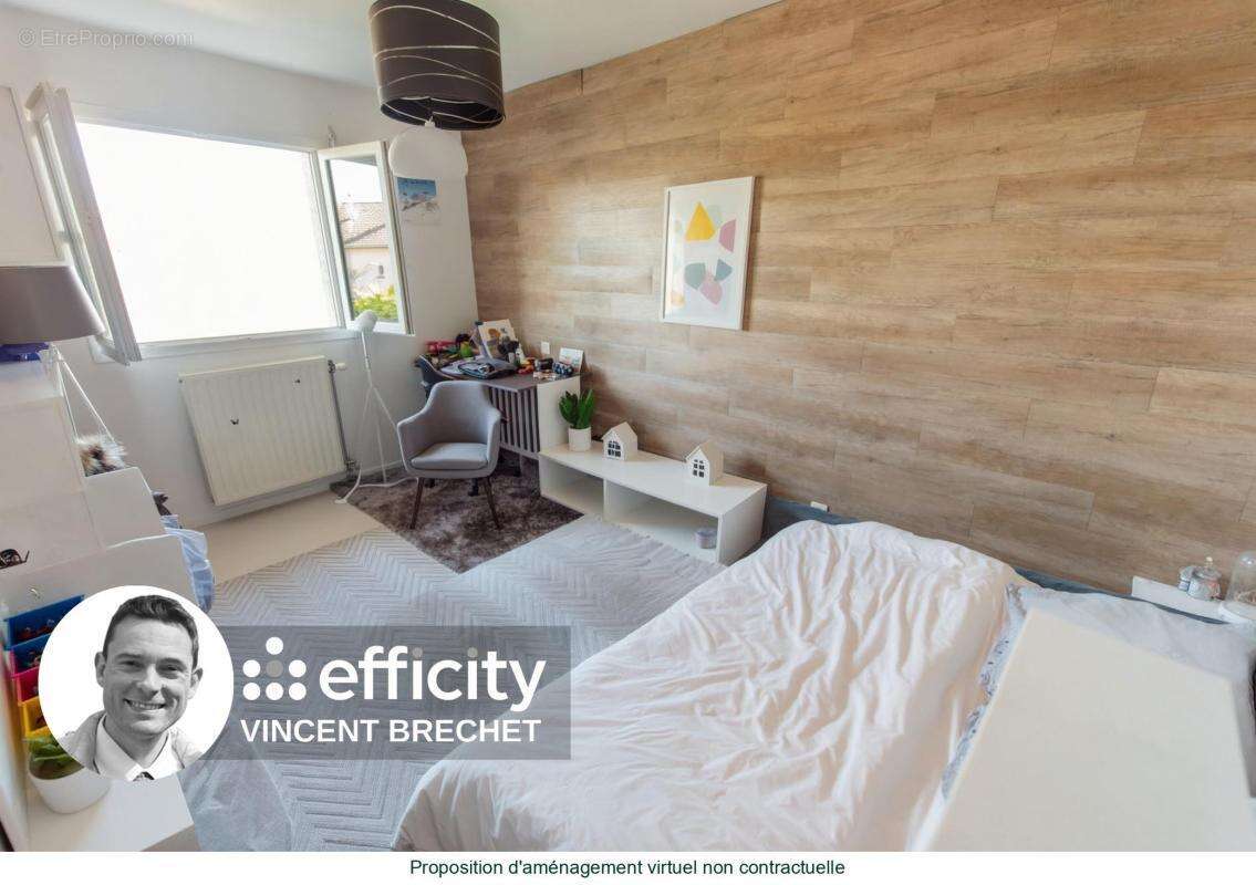 Maison à CRUSEILLES