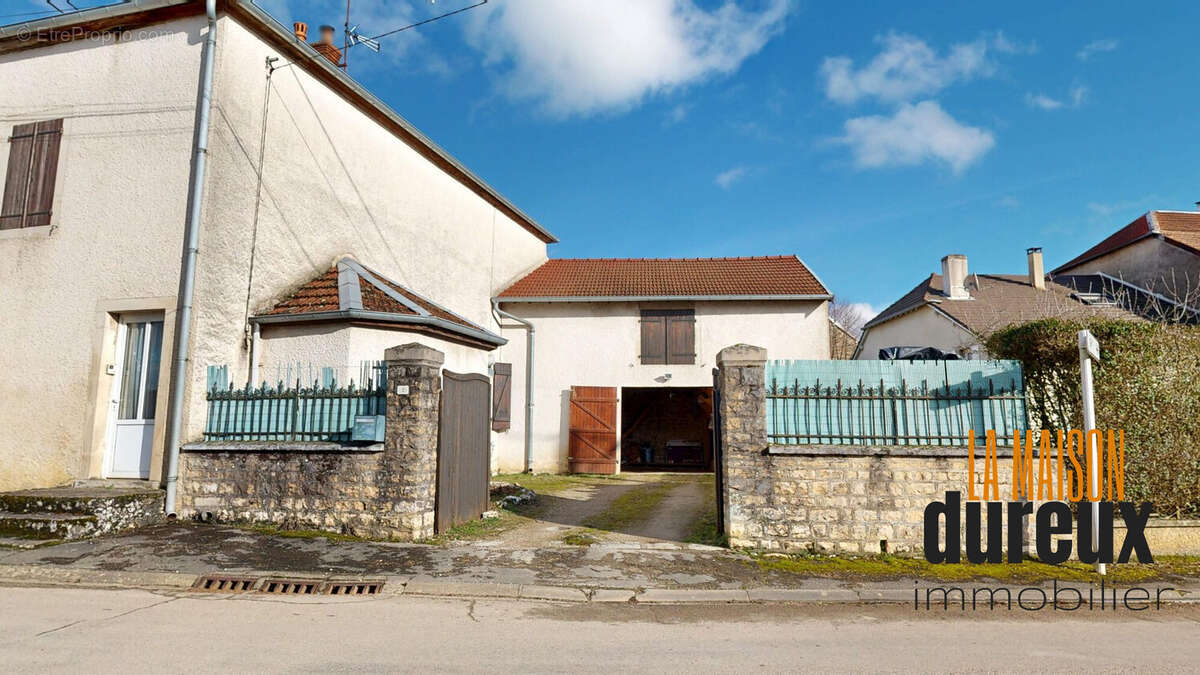 Maison à VELESMES-ECHEVANNE