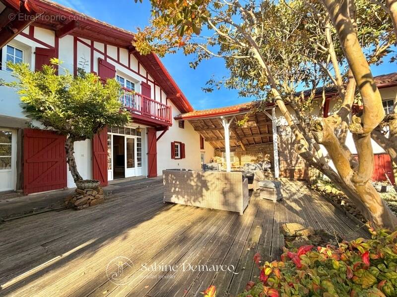Maison à LA BASTIDE-CLAIRENCE