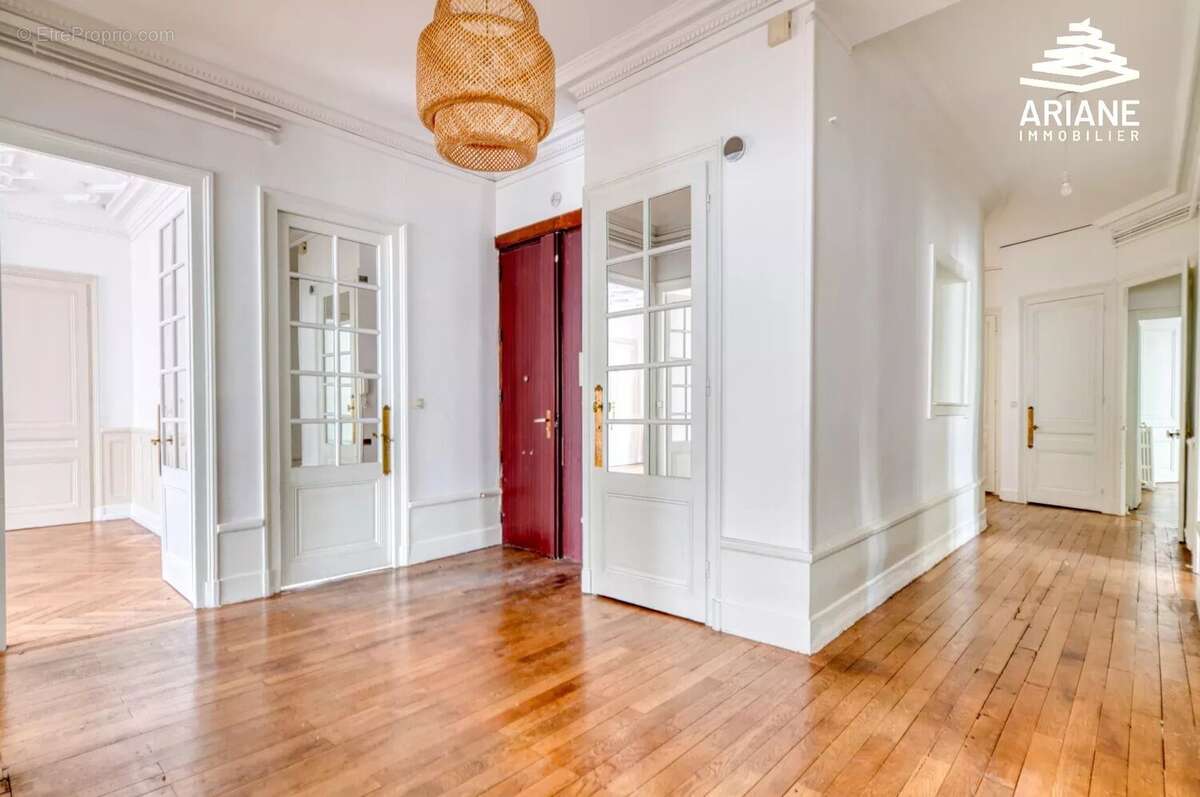 Appartement à LYON-6E