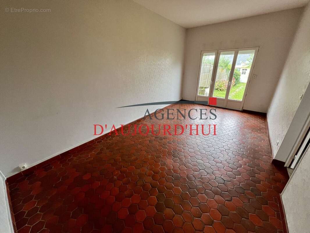 Maison à VILLERS-BOCAGE