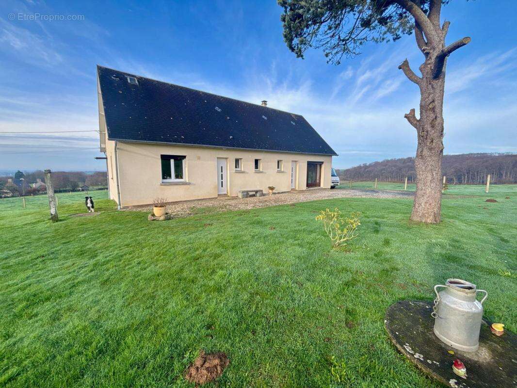 Maison à LE MESNIL-OZENNE