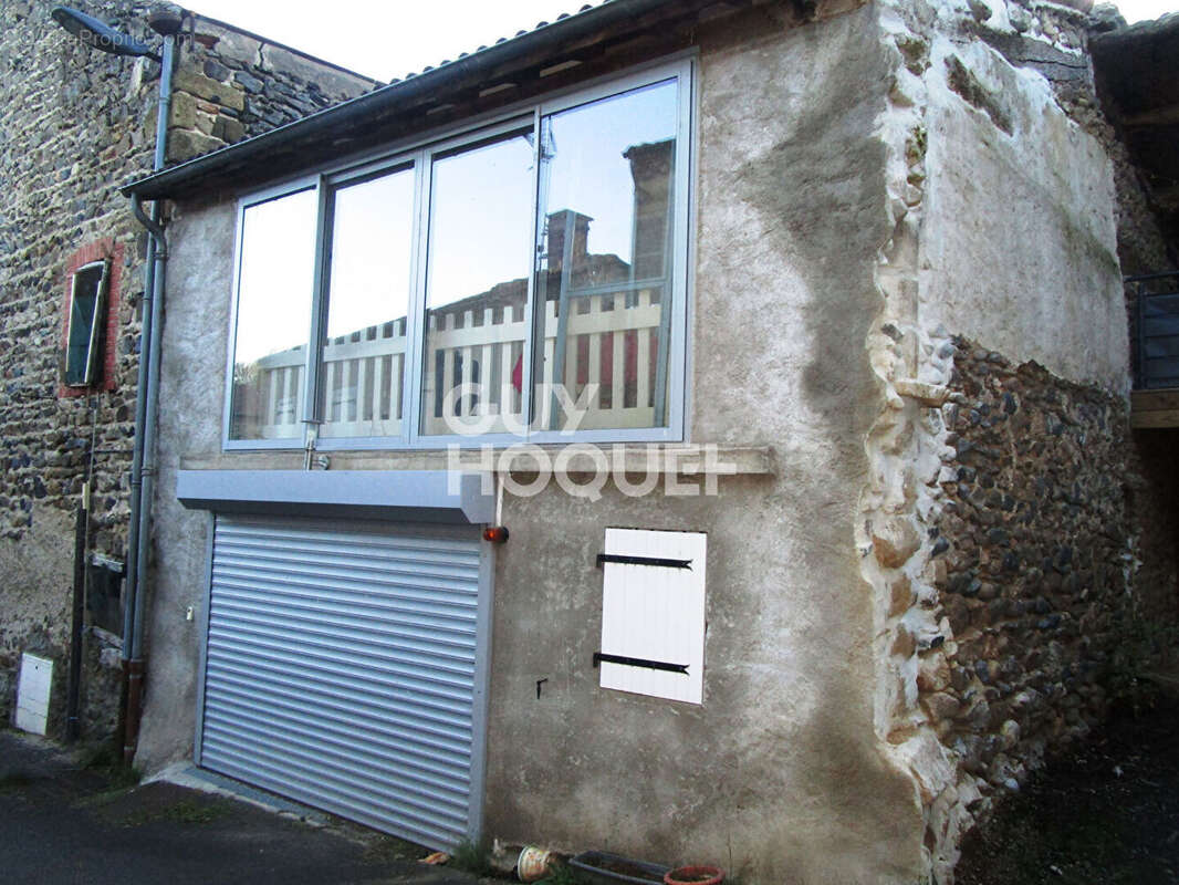 Maison à MAZEYRAT-D&#039;ALLIER