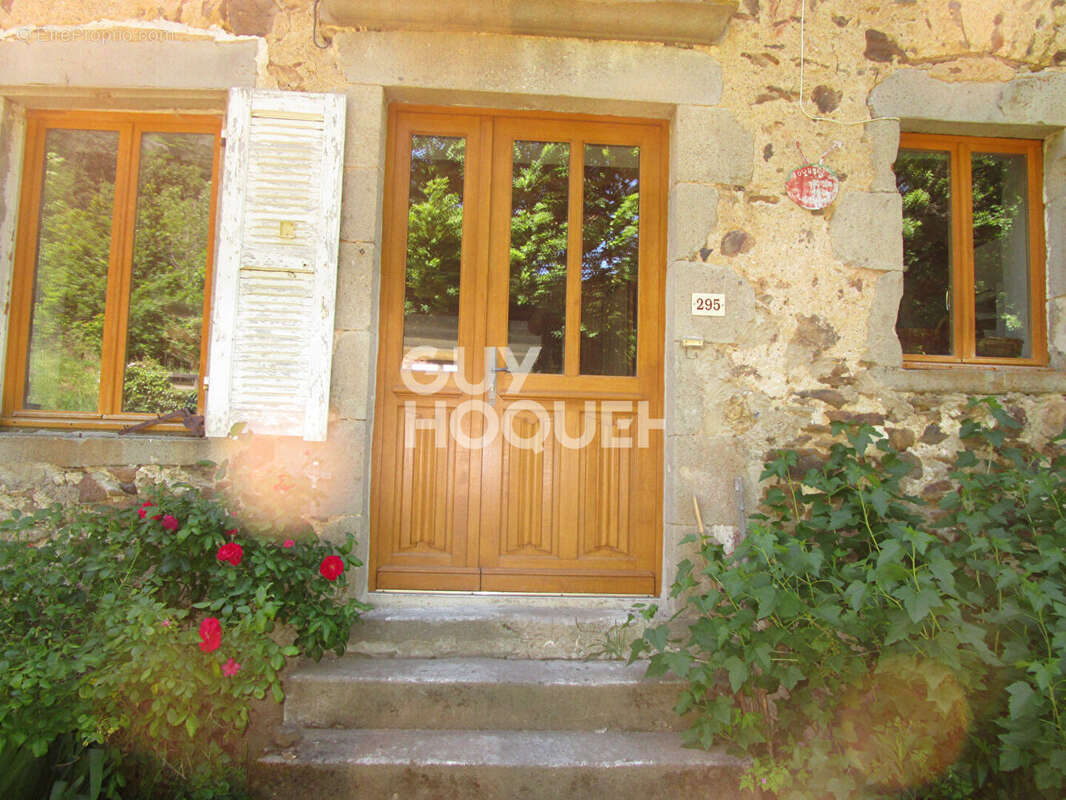 Maison à MAZERAT-AUROUZE