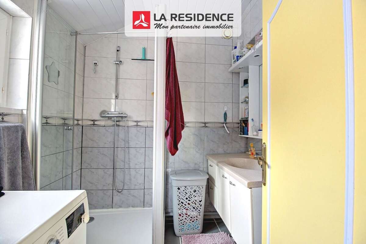 Maison à SAINT-ETIENNE-DU-ROUVRAY