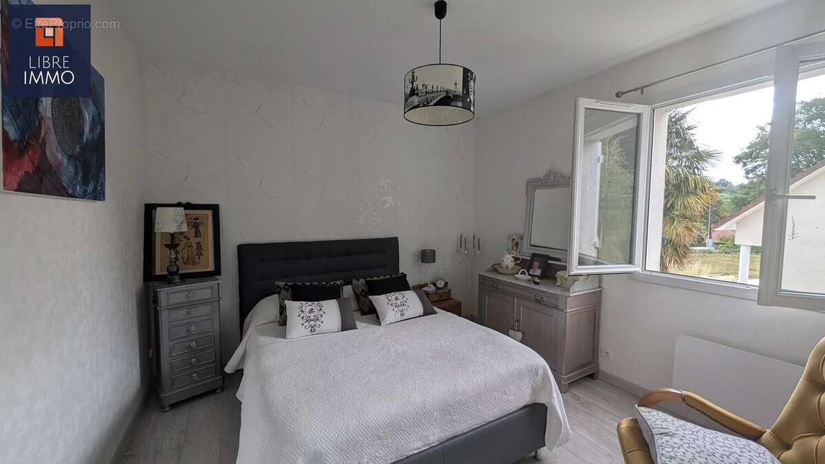 Maison à MORLAAS