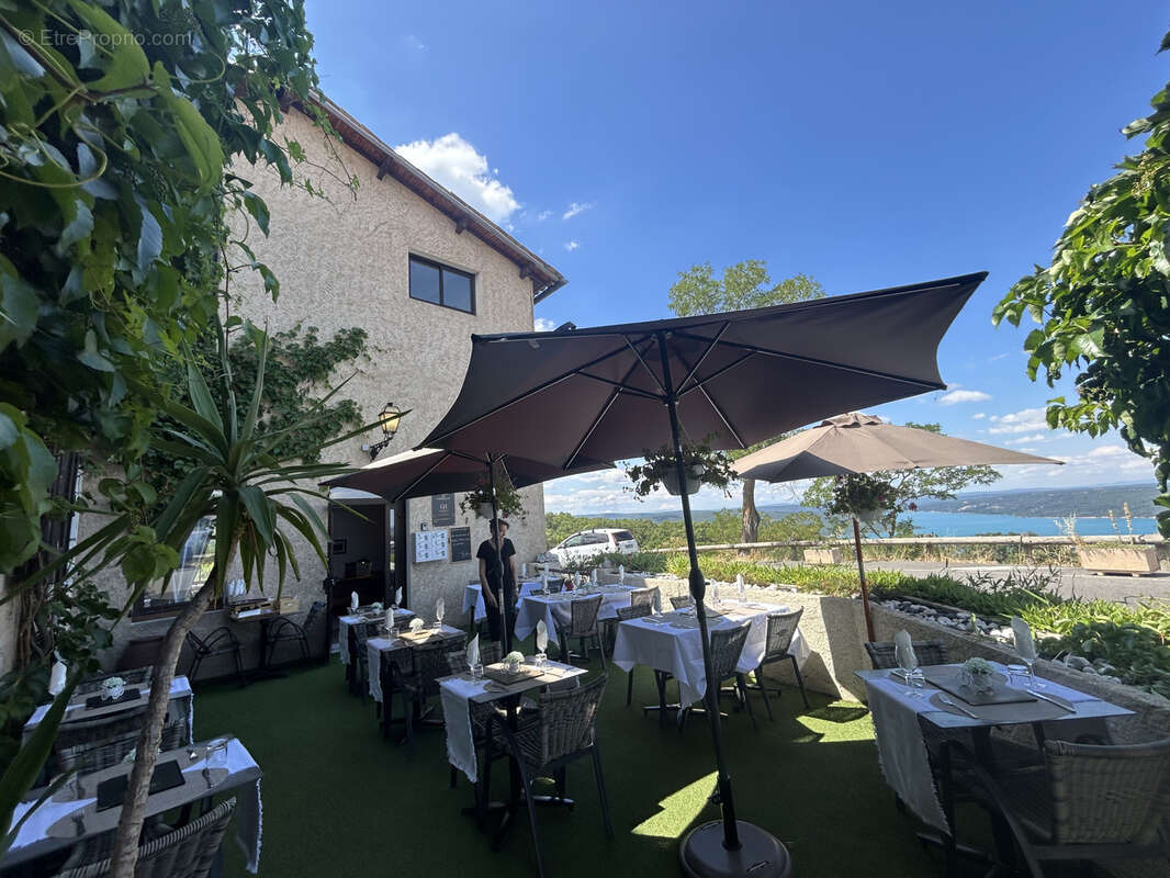 Commerce à MOUSTIERS-SAINTE-MARIE