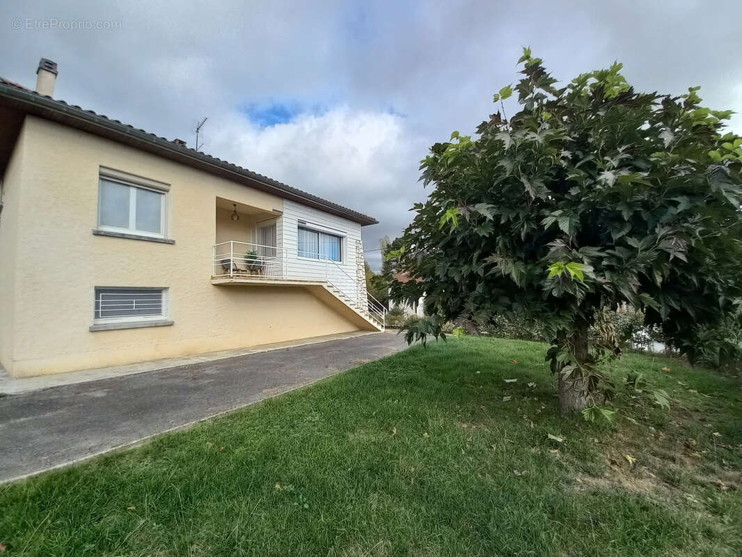 Maison à MIRANDE