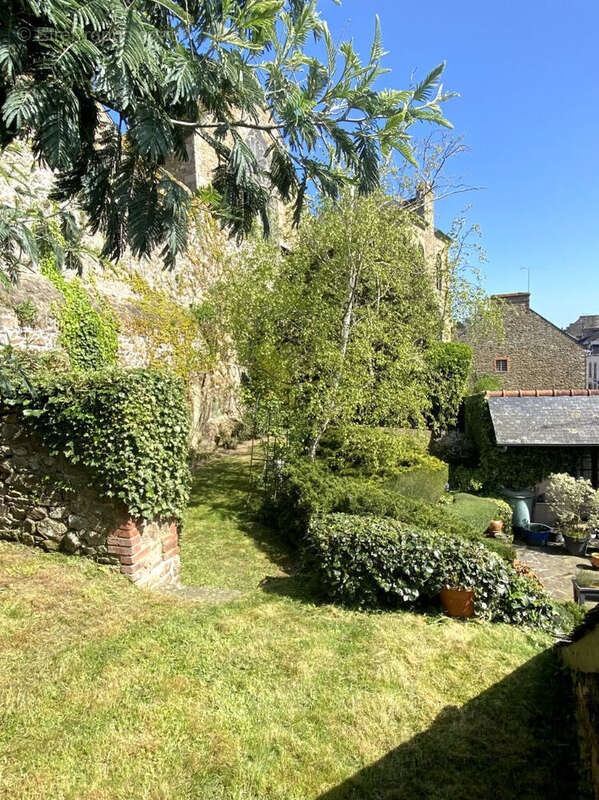 Appartement à LAMBALLE