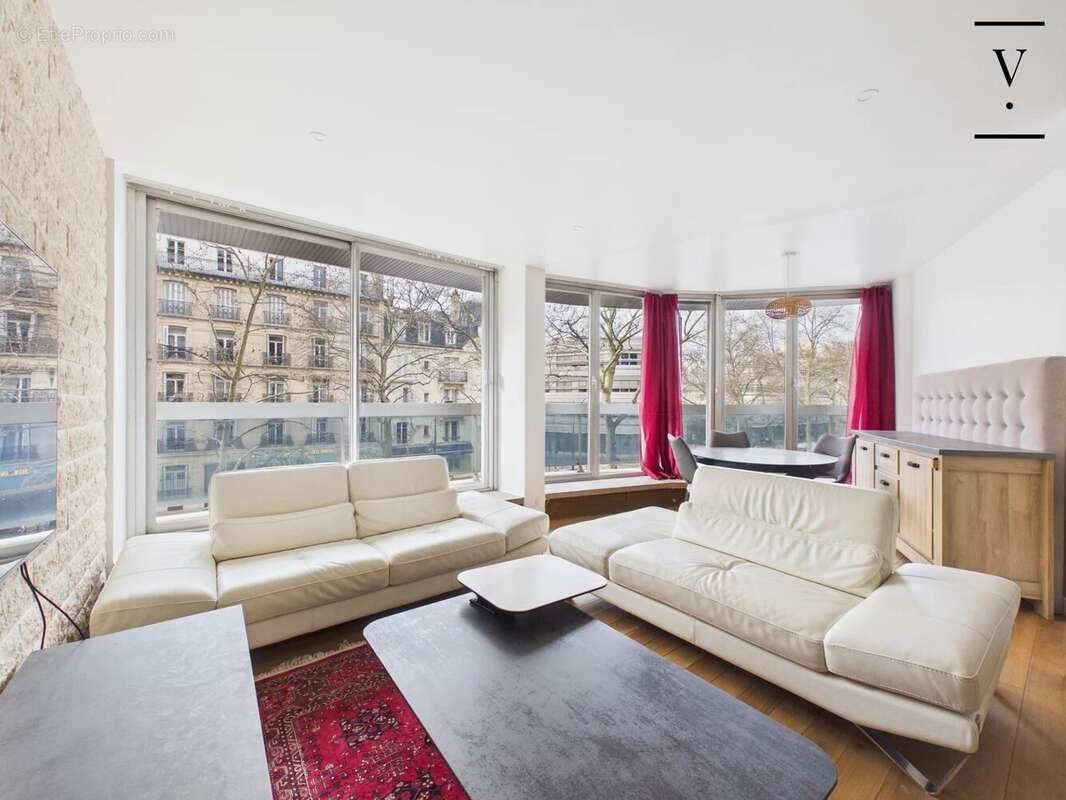 Appartement à PARIS-7E
