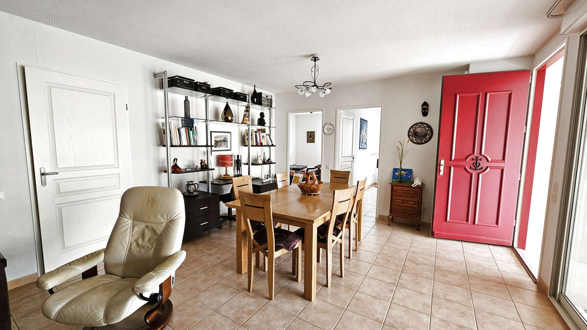 Maison à SAINT-GILLES