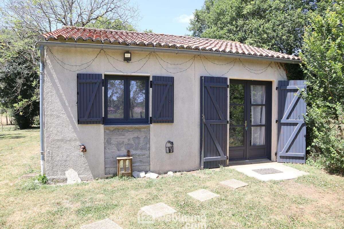 Maison 43 m² à Queaux  - photo 3