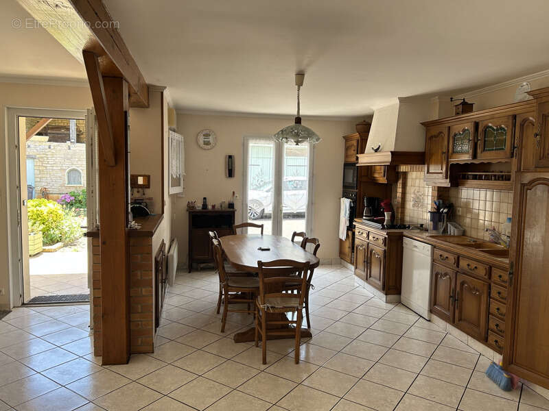 Maison à PAMPROUX