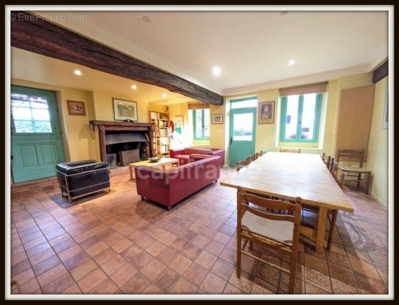 Maison à AMILLY