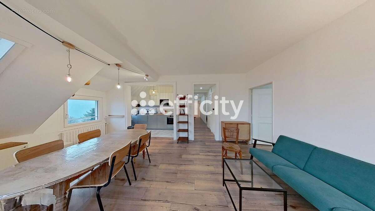 Appartement à SEVRIER