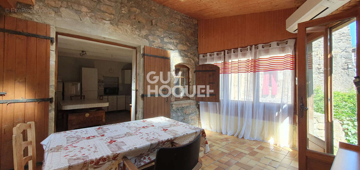 Charmante maison de pays en pierres avec cour intérieure et terrain - photo 5