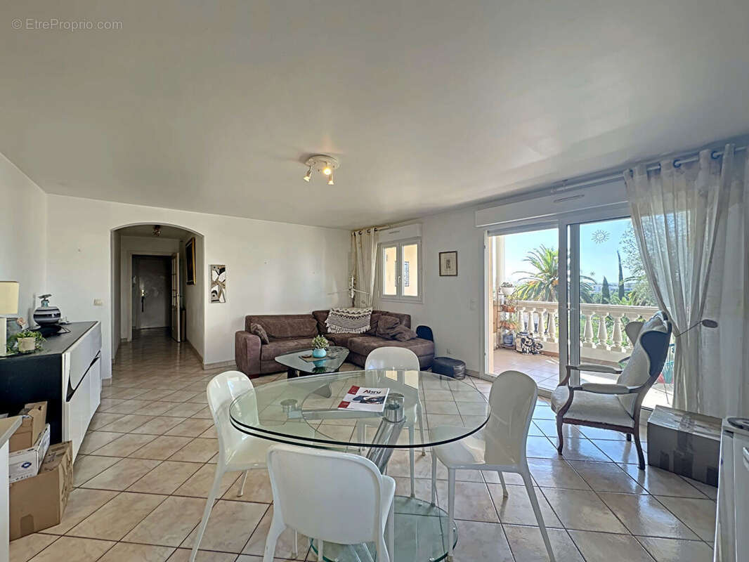 Appartement à FREJUS