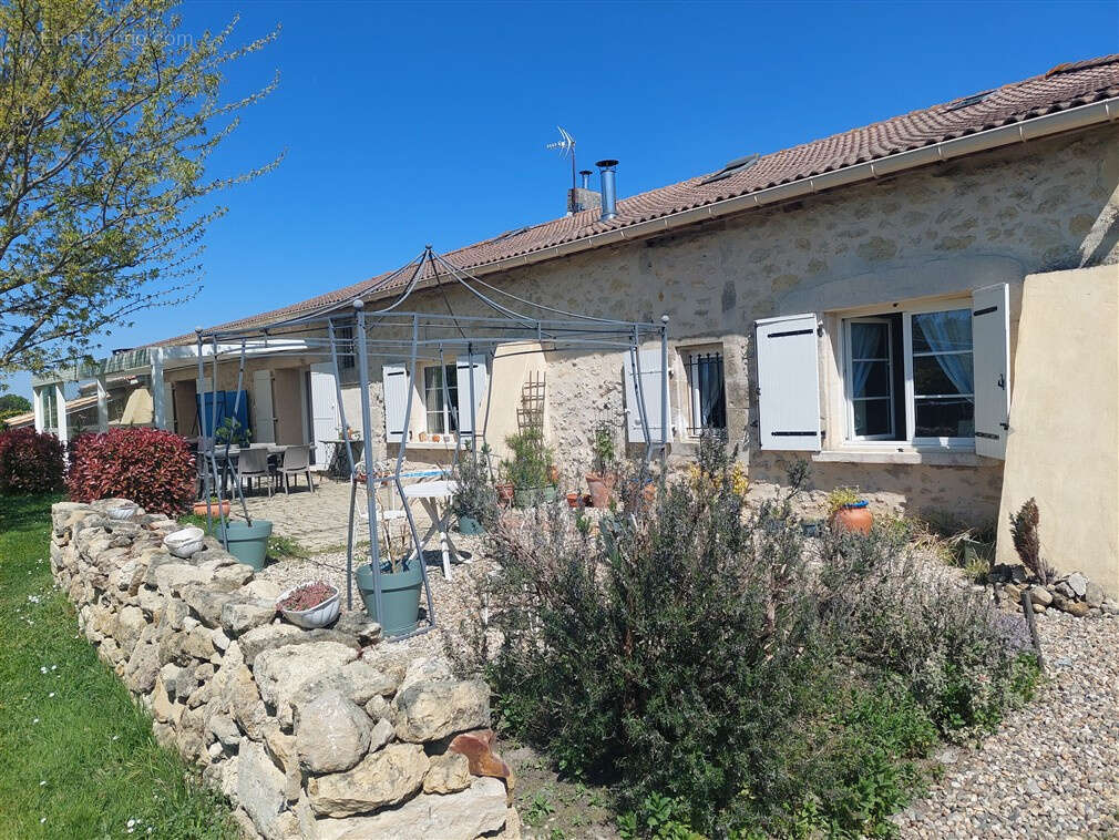 Maison à MAZERES