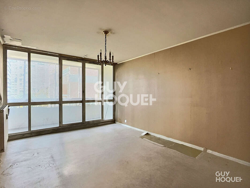 Appartement à AUBERVILLIERS