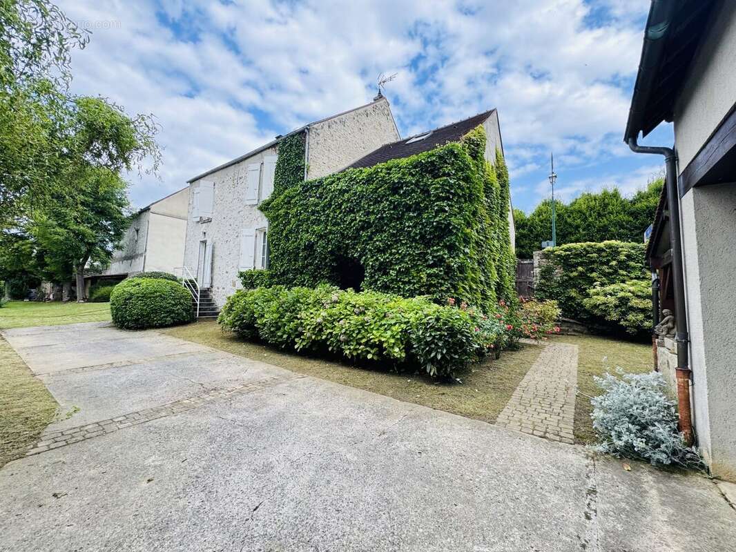 Maison à SAINT-WITZ