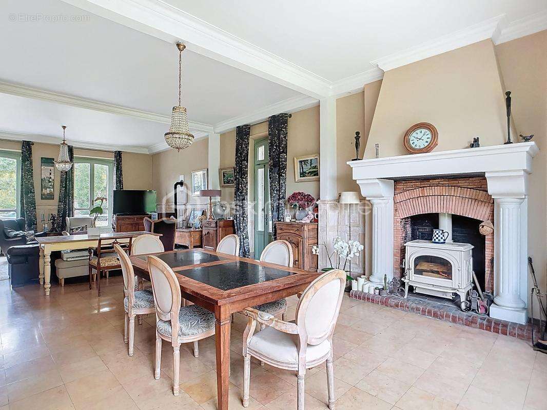 Maison à GERMIGNY-L&#039;EVEQUE