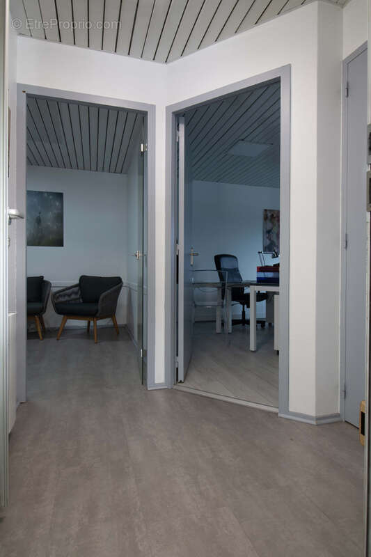 Commerce à LA TESTE-DE-BUCH