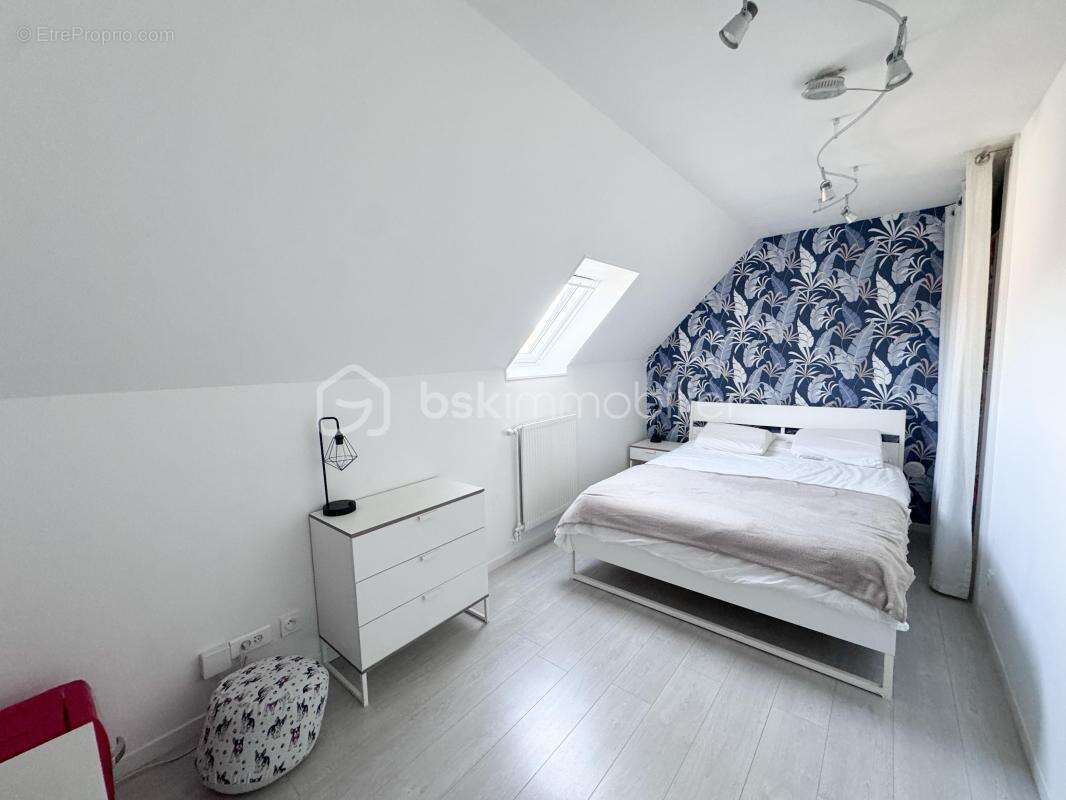 Maison à ROISSY-EN-BRIE