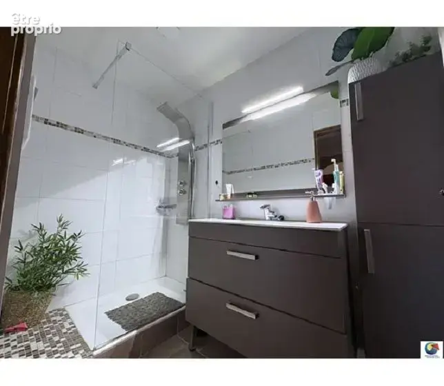 Maison 100 m² à La Verpilliere  - photo 2