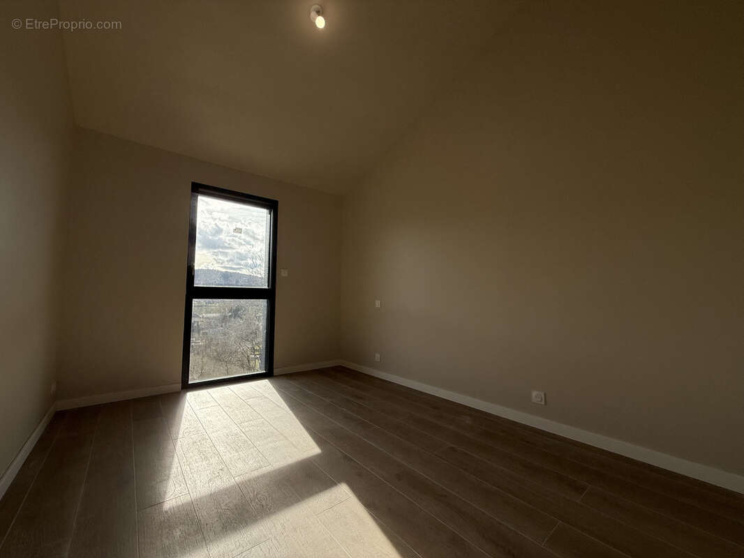 Maison à SAINT-LAURENT-D'OLT