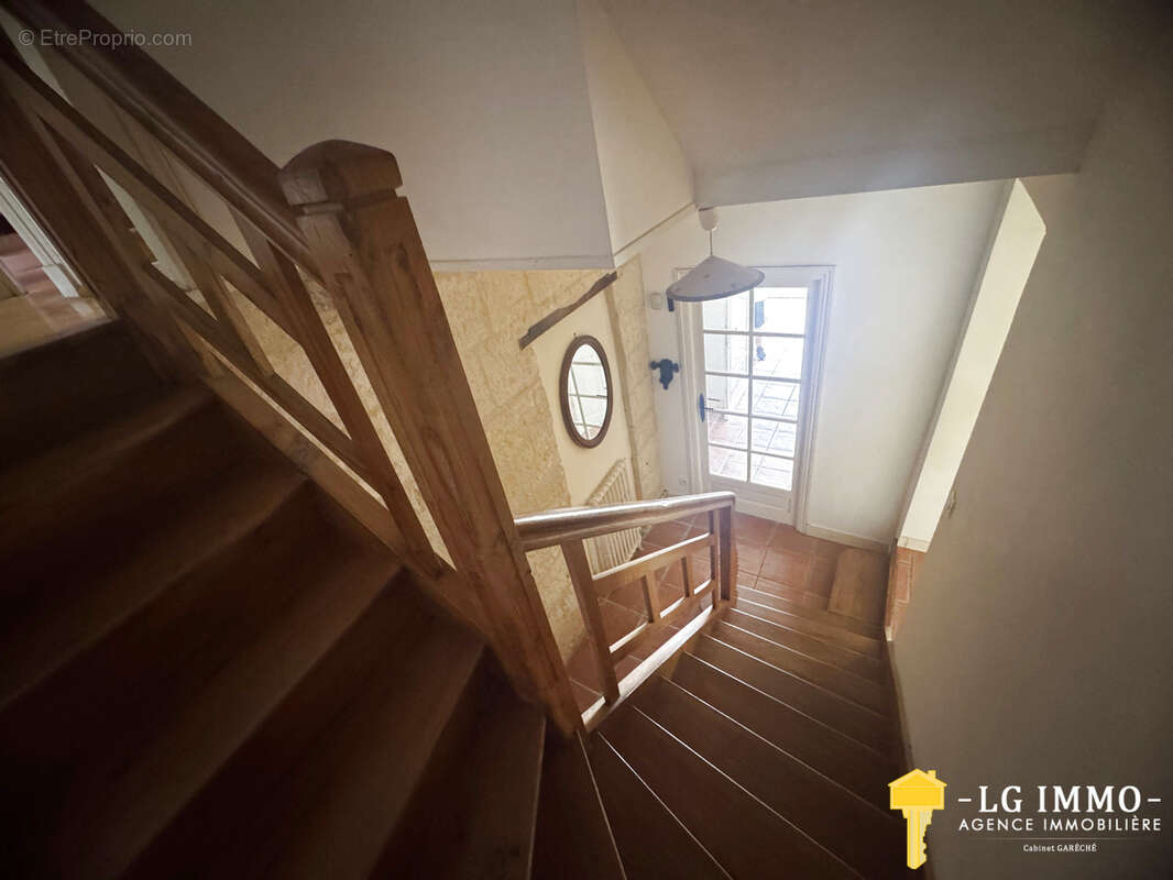 Maison à MESCHERS-SUR-GIRONDE