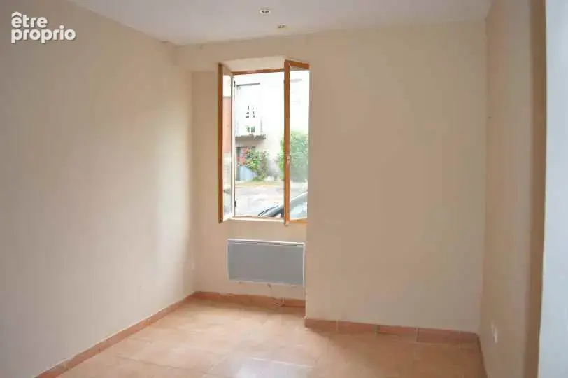 Grande maison de village de caractère, de 387 m2, avec 3 appartements, un grand atelier, un garage, et une co - photo 6