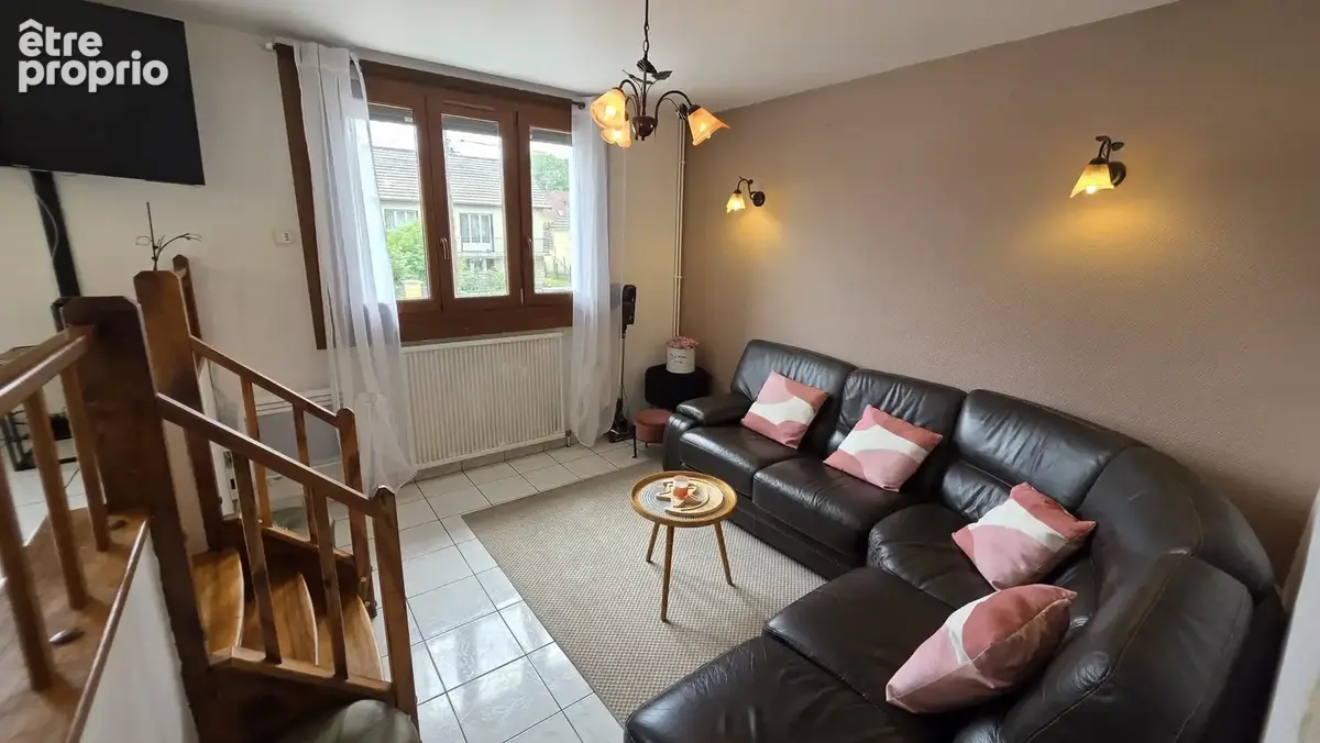 'MÉLISSA' Maison familiale située à Montfermeil - photo 3
