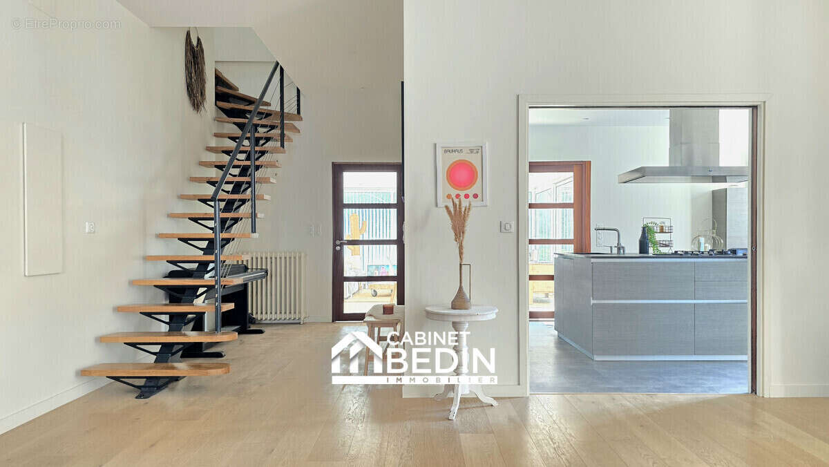Maison 233 m² à Le Bouscat  - photo 5