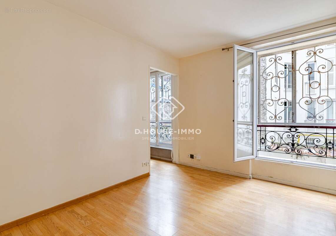 Appartement à PARIS-18E