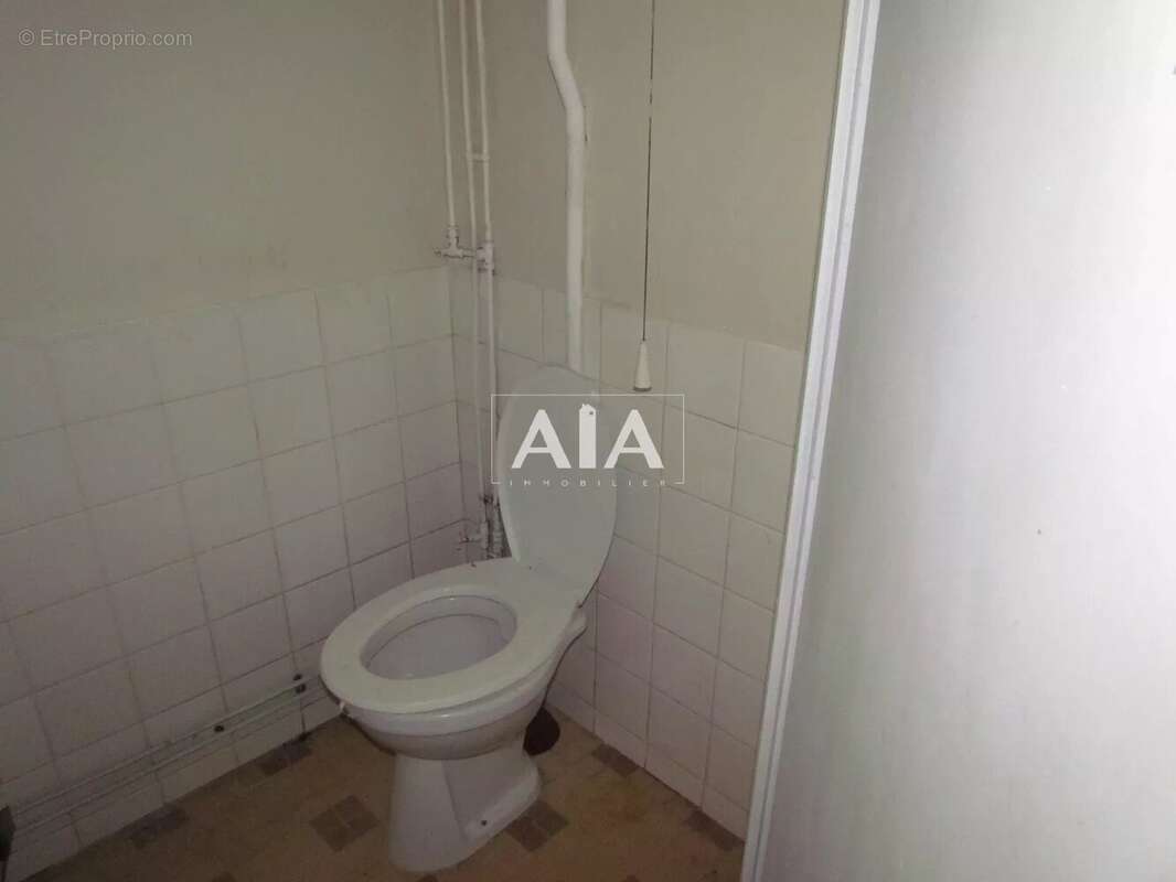 Maison à NANTEUIL-EN-VALLEE