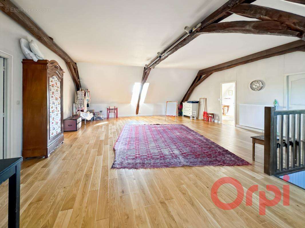 Maison à SAINT-AMAND-MONTROND